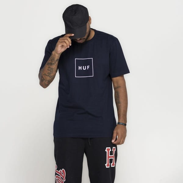 Vista 2 Camiseta Huf Manga Curta Essentials Box Logo HUF AZUL ESCURO