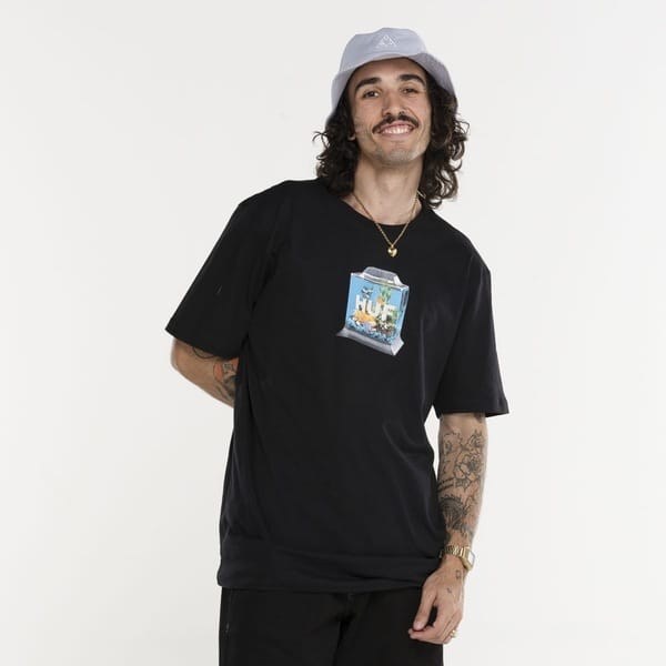 Vista 2 Camiseta HUF Manga Curta Fishtankin SS HUF PRETO