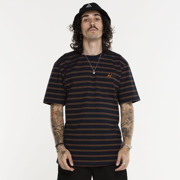 Vista 2 Camiseta HUF Manga Curta Listrada HUF AZUL ESC/LARANJA