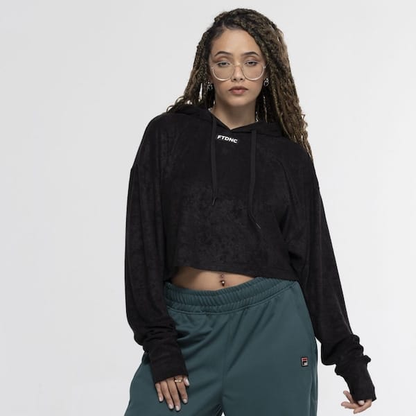 Vista 2 Blusa Cropped FTDNC com Capuz Atoalhado FTDNC PRETO