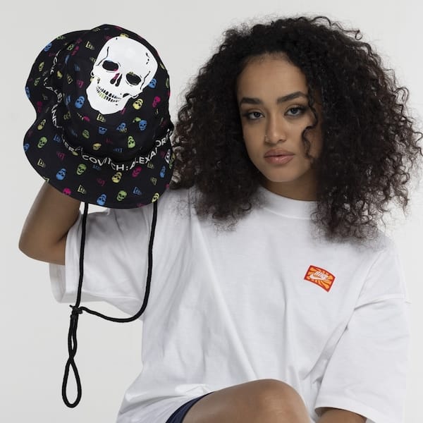 Vista 2 Chapéu Bucket Alexandre Herchcovitch new era PRETO