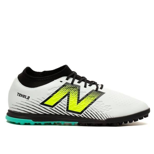 Vista principal Chuteira Society New Balance Tekela Magique TF V4 Adulto New Balance BRANCO/PRETO