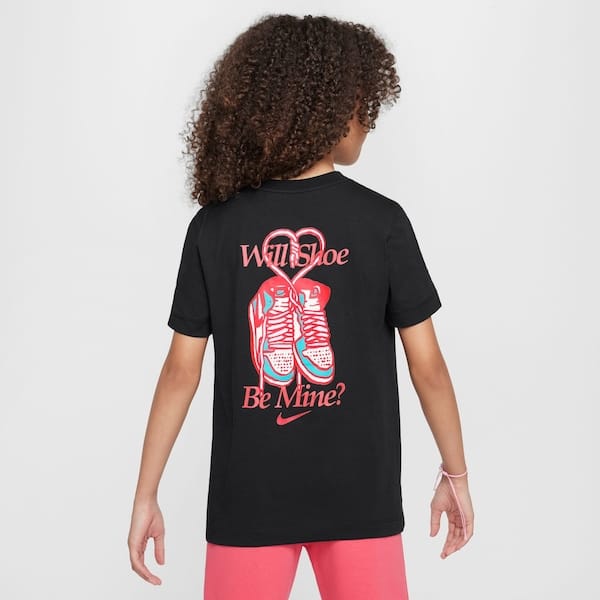 Vista 2 Camiseta Juvenil Nike Manga Curta Sportswear Be Mine Nike PRETO