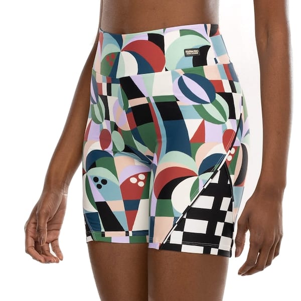 Vista principal Bermuda Biker Feminina Farm Recanto Coqueiros Cós Médio FARM PRETO/VERDE CLA