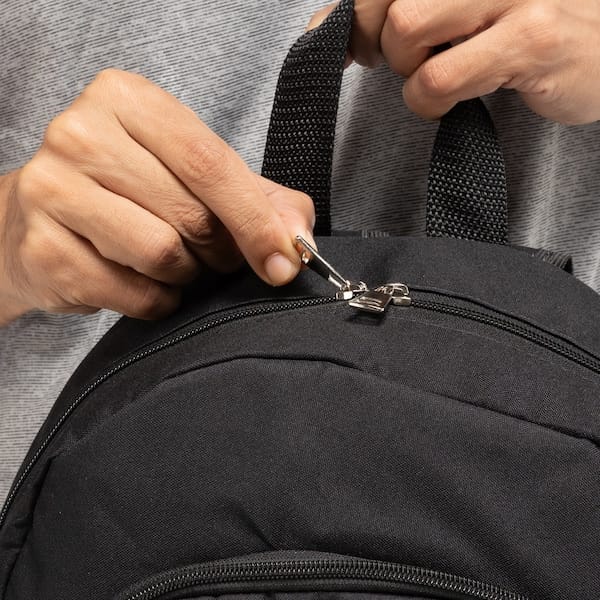 Vista 2 Mochila do Santos Esportiva Youbag PRETO