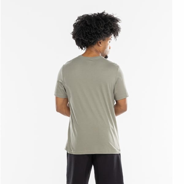 Vista 2 Camiseta Nike Gym Culture Masculina. Nike CINZA