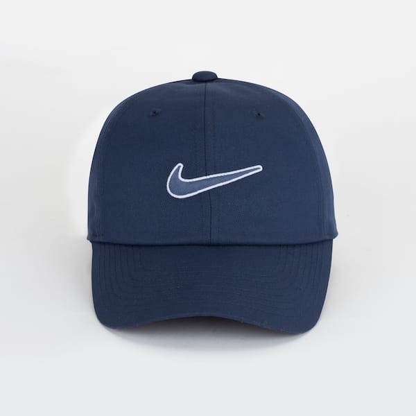 Vista 2 Boné Aba Curva Nike Club Swoosh Strapback Adulto Nike AZUL ESCURO