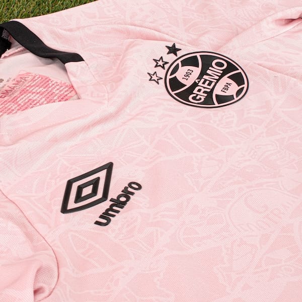 Vista 2 Camisa do Grêmio 25/26 Torcedor Outubro Umbro Feminina Umbro ROSA/PRETO
