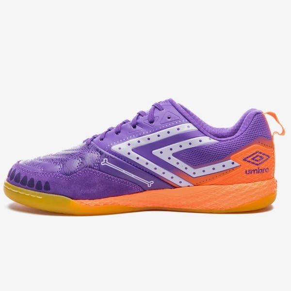 Vista 2 Chuteira Futsal Adulto Umbro Pro Bump Edição DLM Dia de los Muertos Umbro ROXO/LARANJA