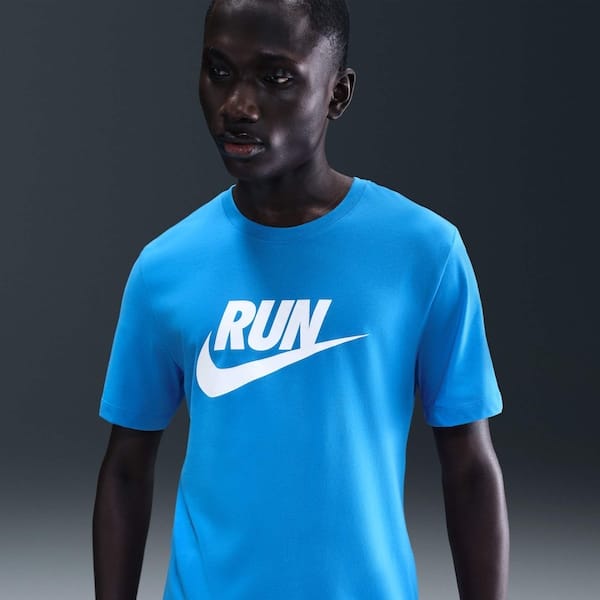 Vista 2 Camiseta Nike Tee Run Swoosh Masculina Nike AZUL