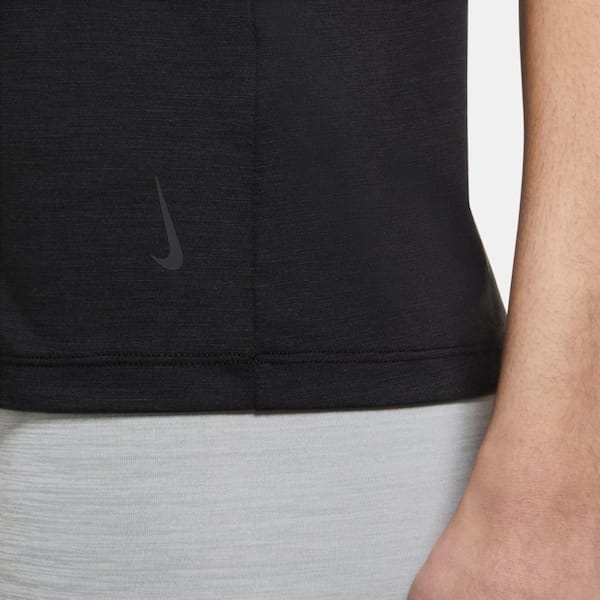 Vista 2 Camiseta Regata Nike Core Novelty Feminina Nike PRETO