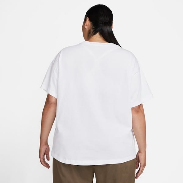 Vista 2 Camiseta Nike Sportswear Tee BF Feminina Nike BRANCO