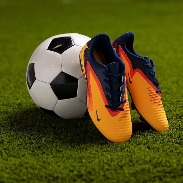 Vista 2 Chuteira de Campo Júnior Nike Phantom 360 Club Nike LARANJA/AZUL ESC