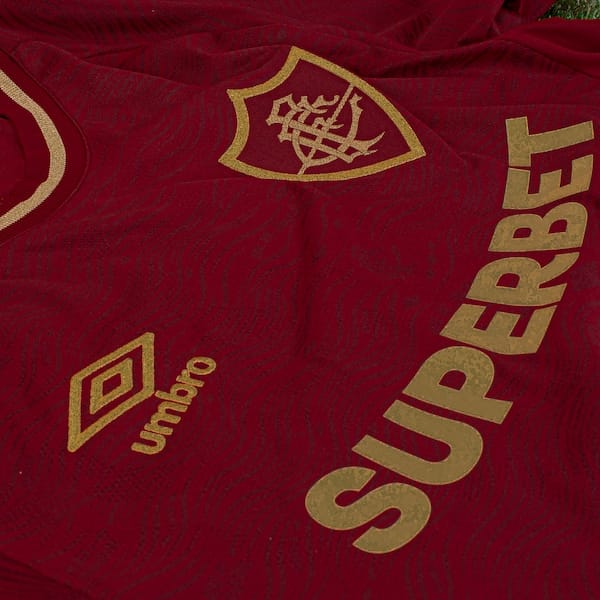 Vista 2 Camisa do Fluminense III 25/26 Torcedor Umbro Masculina Umbro VINHO/OURO