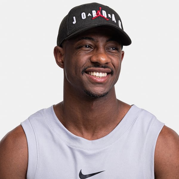 Vista 2 Boné Nike Jordan Structured Aba Curva Infantil Nike PRETO