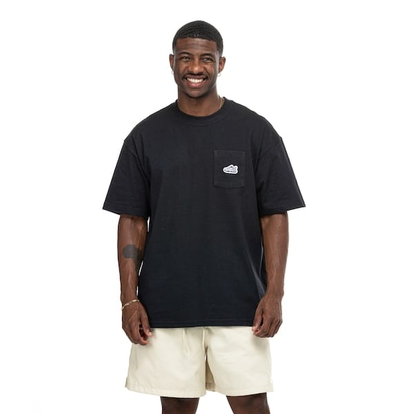 Vista principal Camiseta Nike Sportswear Patch Masculina Nike PRETO
