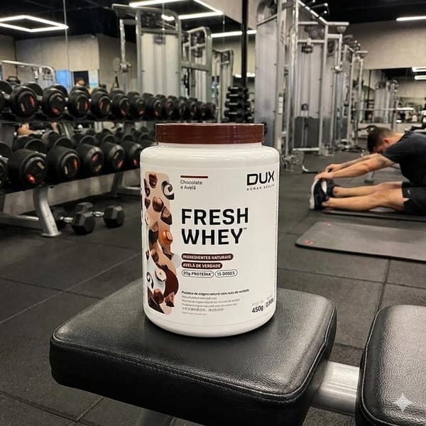 Vista 2 Whey Protein Dux Fresh 450g Chocolate e Avelã Dux NAO SE APLICA