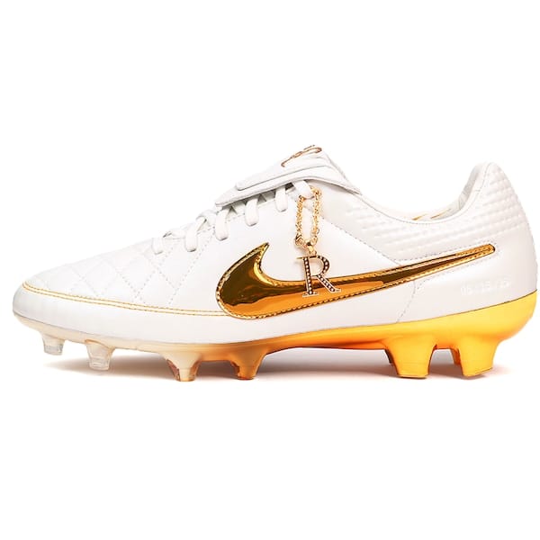 Chuteira de Campo Adulto Nike Tiempo Legend Touch of Gold R10 Edição Comemorativa - 2