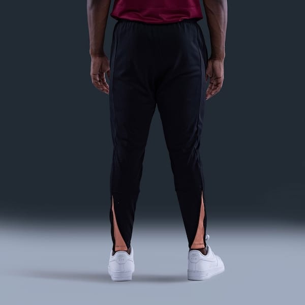 Vista 2 CALCA CORINTHIANS TREINO 26 MASC Nike PRETO/BRANCO