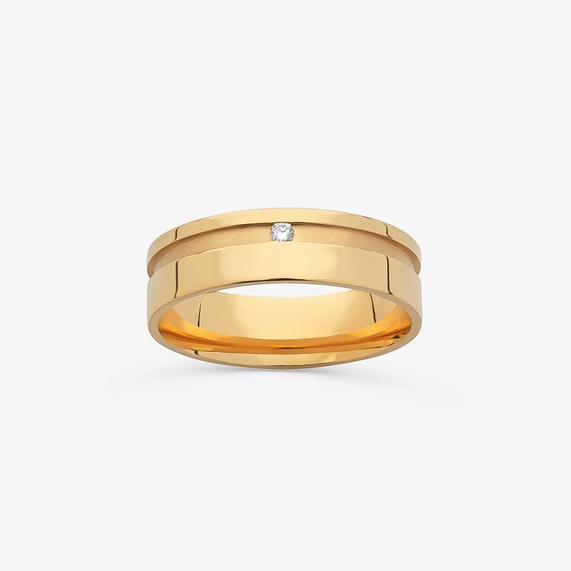 Aliança Anatômica com 2 Pontos de Diamantes com Friso em Ouro Amarelo 18k - 5,8 mm