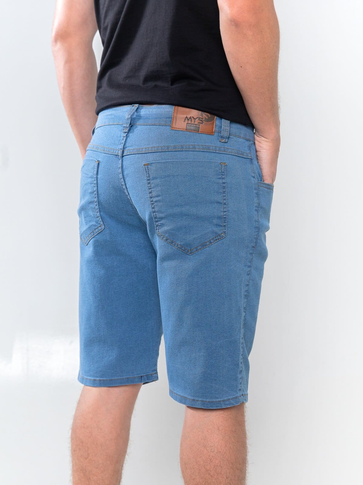 Vista 2 Bermuda Jeans Delave Masculina 5 Estilos Básica e Confortável Para o Dia a Dia 5 ESTILOS azul