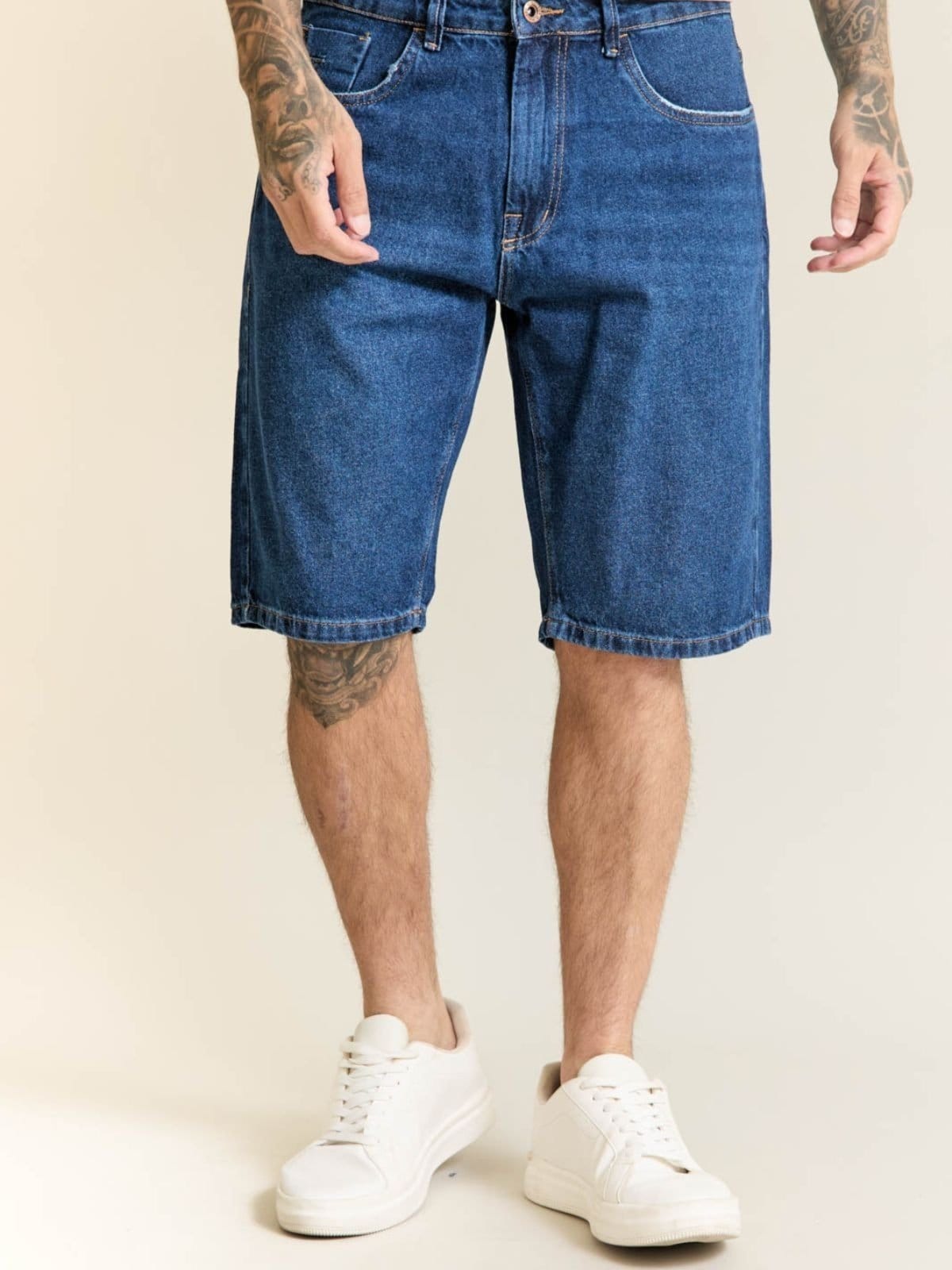 Vista principal Bermuda Jeans Masculina Tradicional Algodão Confortável VHF VARIEDADES azul