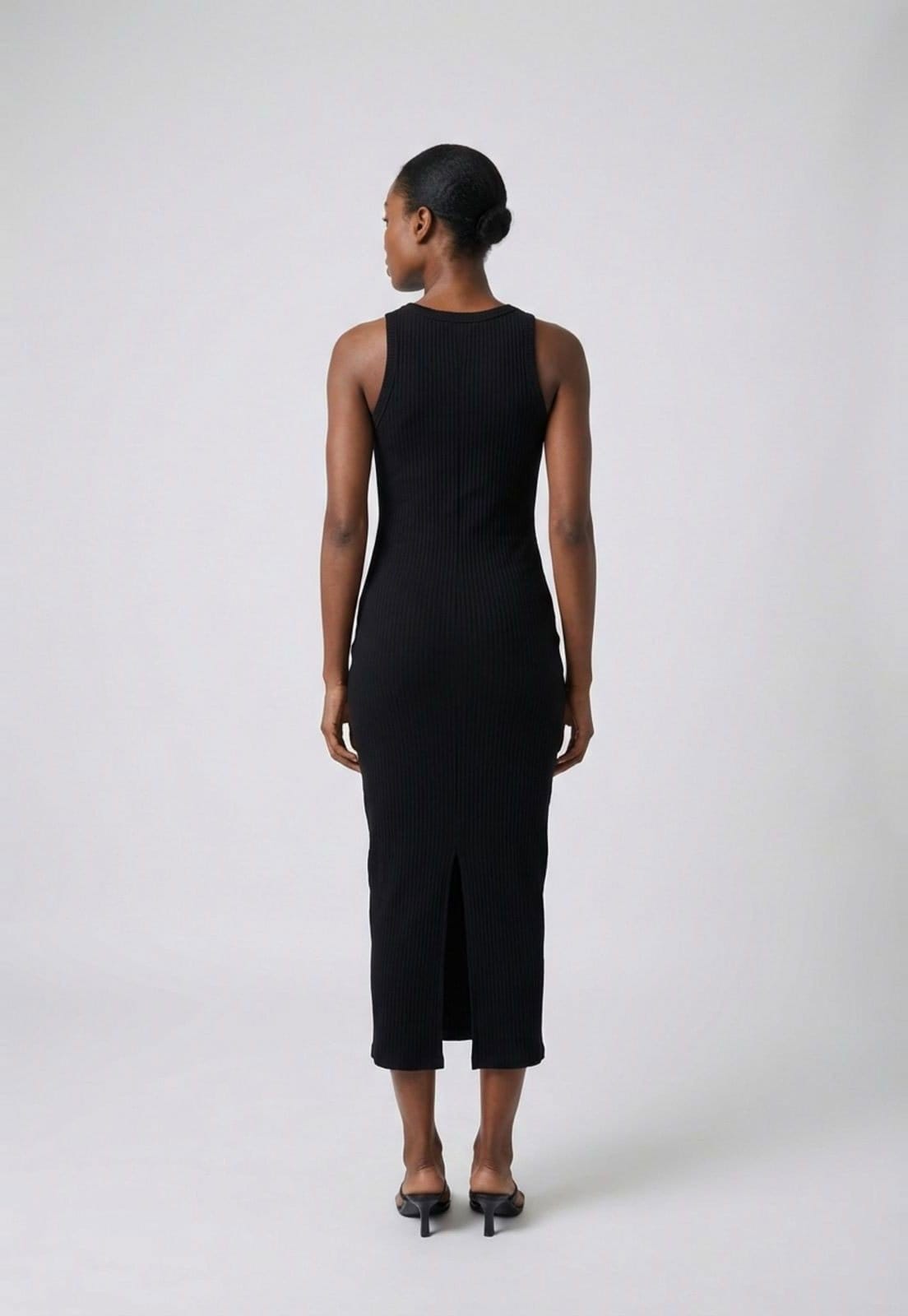 Vista 2 Vestido Feminino Lança Perfume Super Midi Sem Mangas Lança Perfume preto