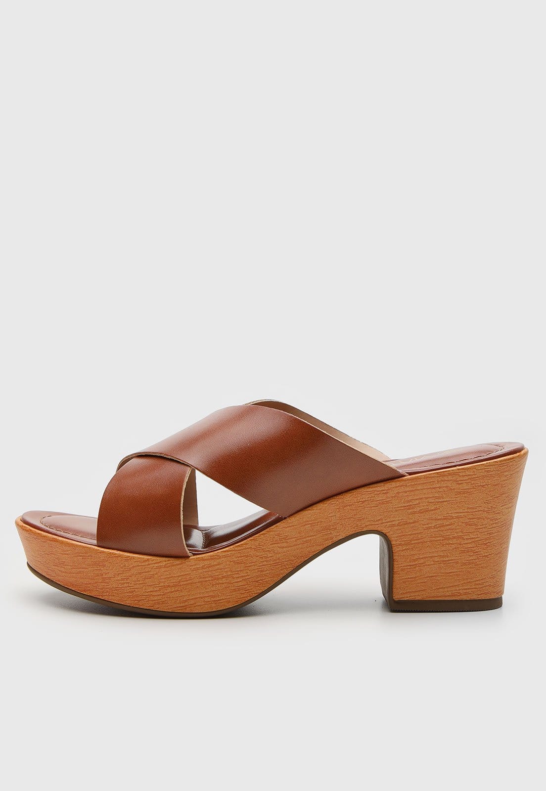 Sandália Feminina VIA UNO Salto Bloco Tiras Cruzadas