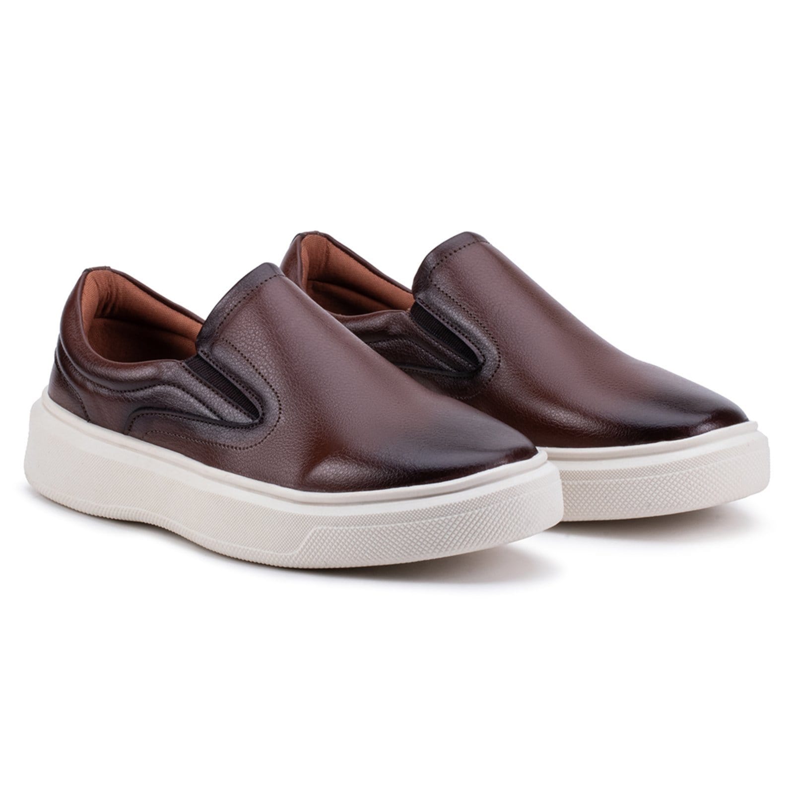 Vista principal Tênis Slip On Iate Estilo Shoes Masculino Confortável Calce Fácil Estilo Shoes marrom