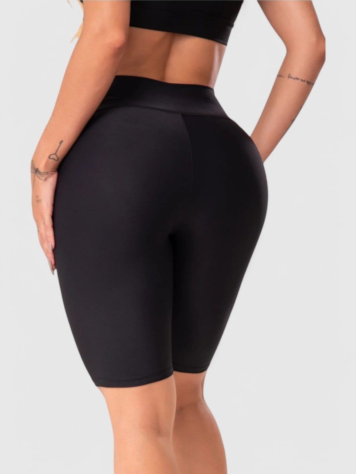 Vista 2 Bermuda D Bell Outlet Fashion Cós Alto Esportiva Fitness Preta D BELL OUTLET FASHION preto