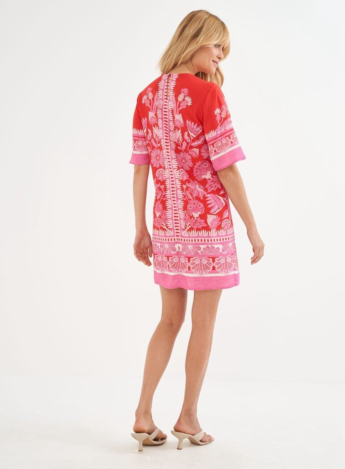 Vista 2 Vestido Estampado Reto Manga Curta Colcci Encanto II Colcci vermelho