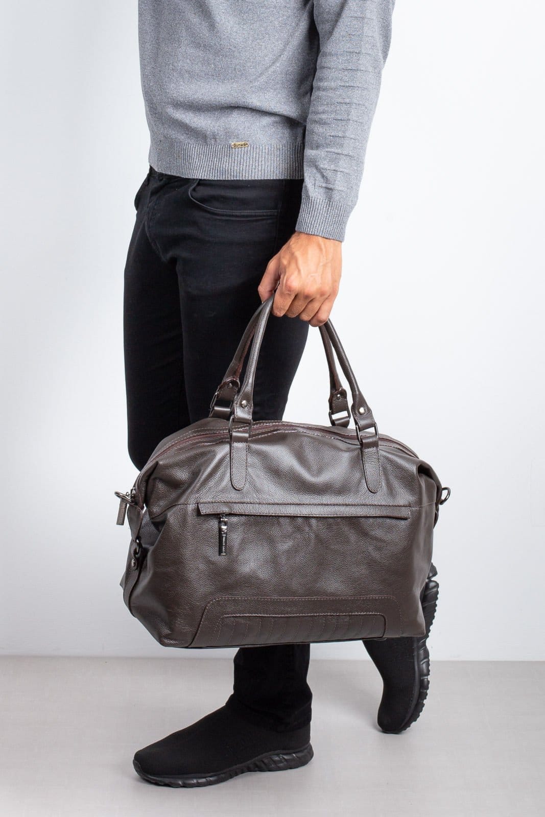 Vista 2 Mala de bordo em couro Firenze Vira Vento café