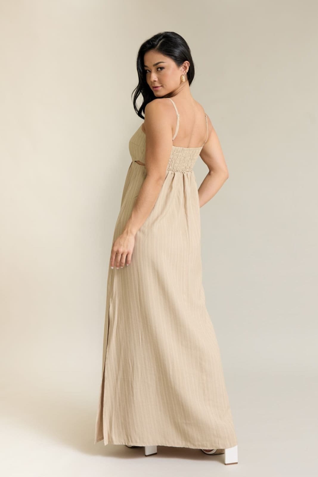 Vista 2 Vestido Em Viscose Feminino Texturizado Com Alças Dialogo Caqui DIALOGO cáqui caqui