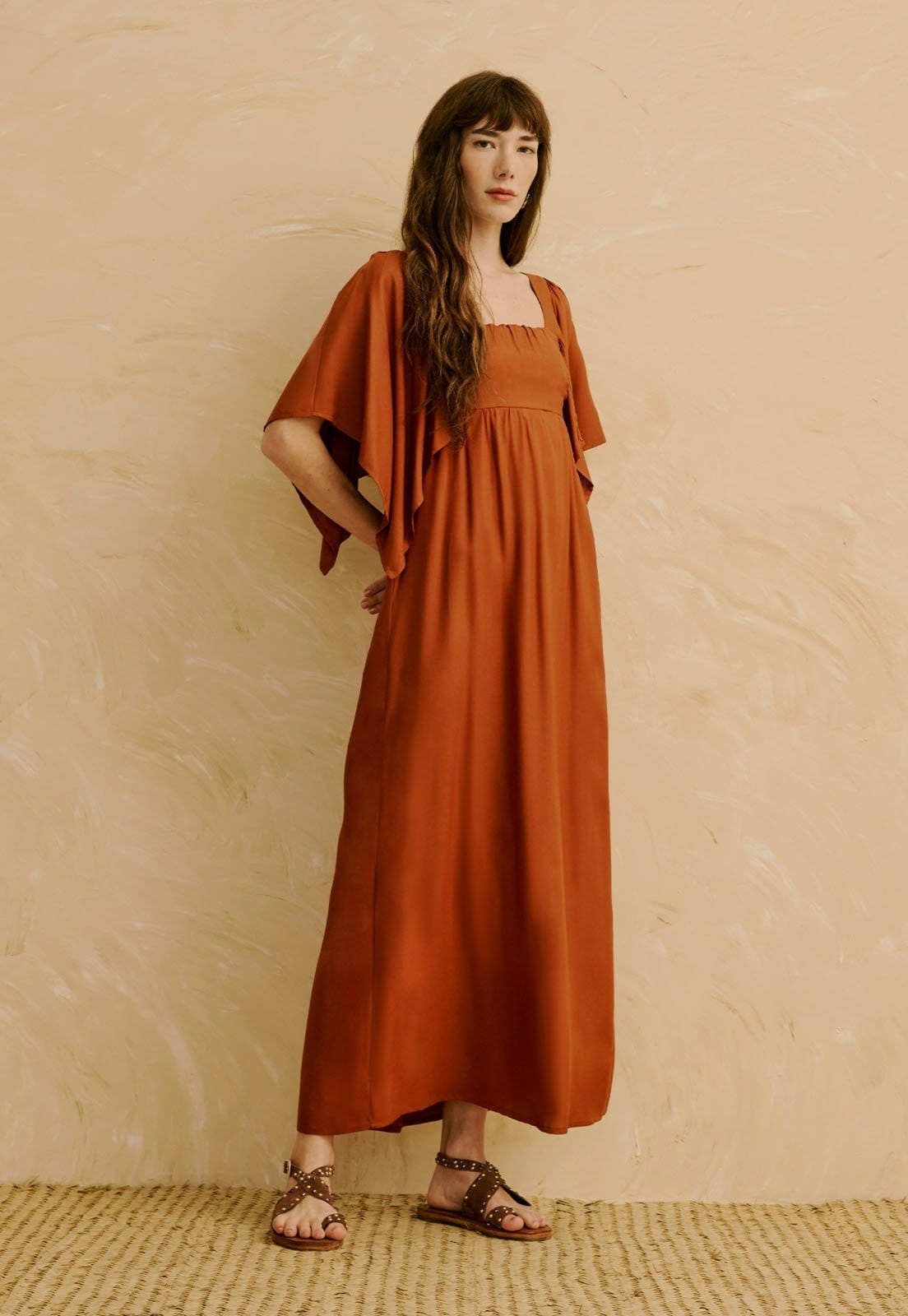 Vista principal Vestido Maxi Midi Liso Manga com Pontas CaCay marrom