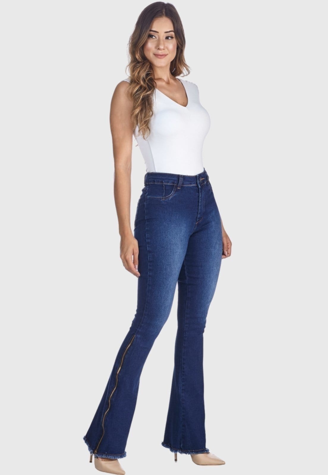 Vista 2 Calça Jeans HNO Jeans Flare Com Barra Desfiada HNO Jeans azul