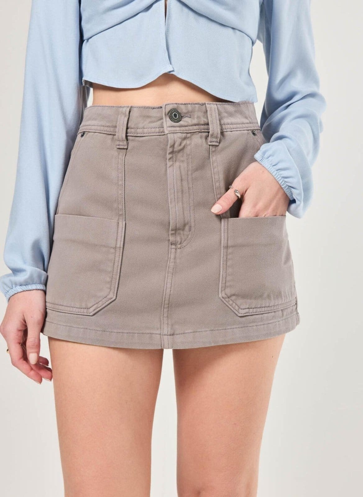 Vista 2 Short Saia Sarja Costuras Marcantes Youcom cinza