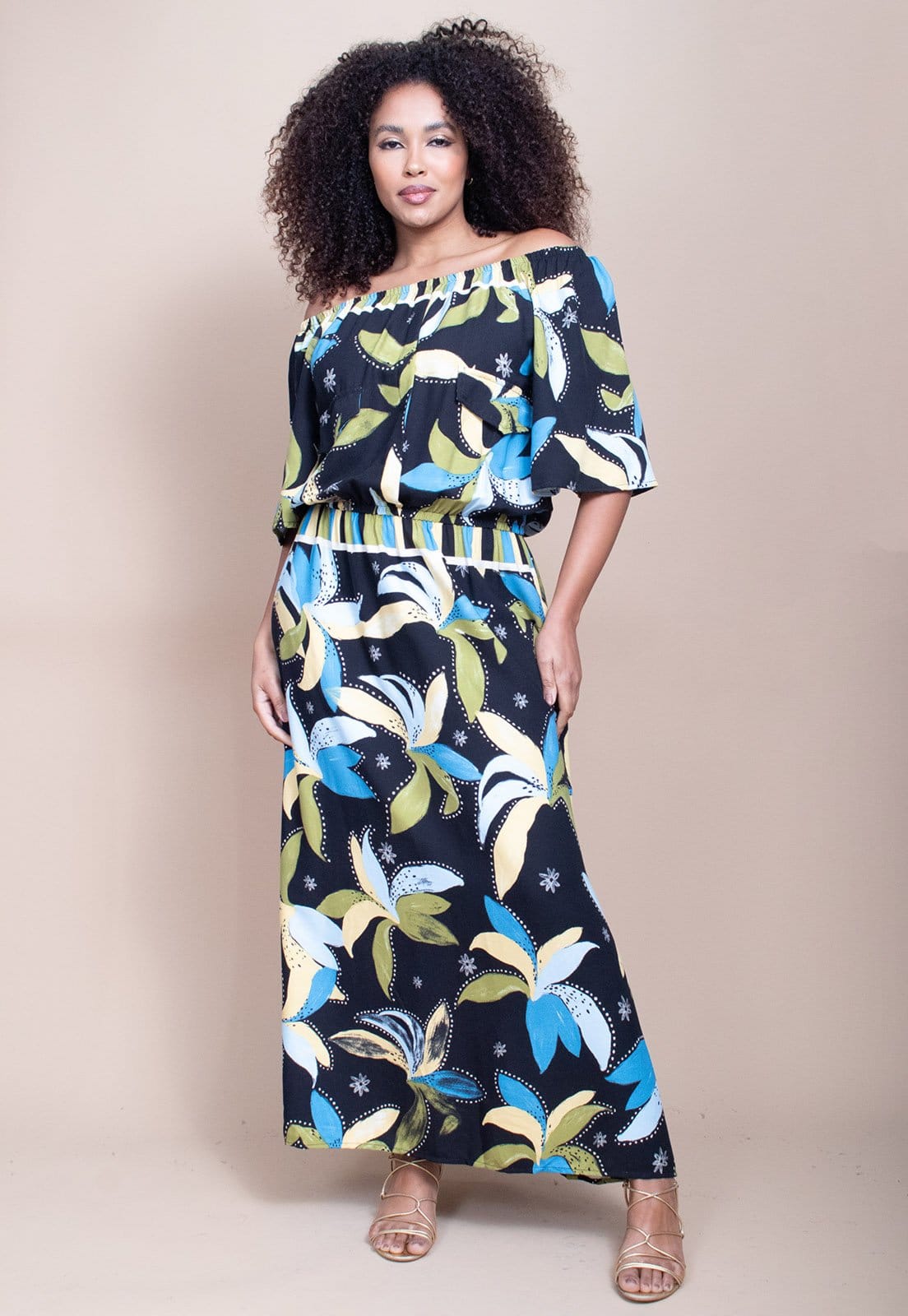 Vestido Midi Cabanafree Ciganinha Viscose com Lapela Estampa Jardim Noturno