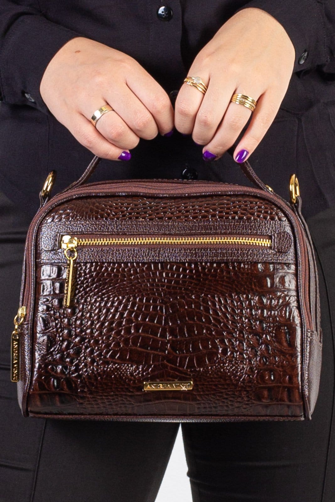 Vista principal Bolsa Andrea Vinci Baú Pequena De Couro Croco Lara - Café Andrea Vinci azul