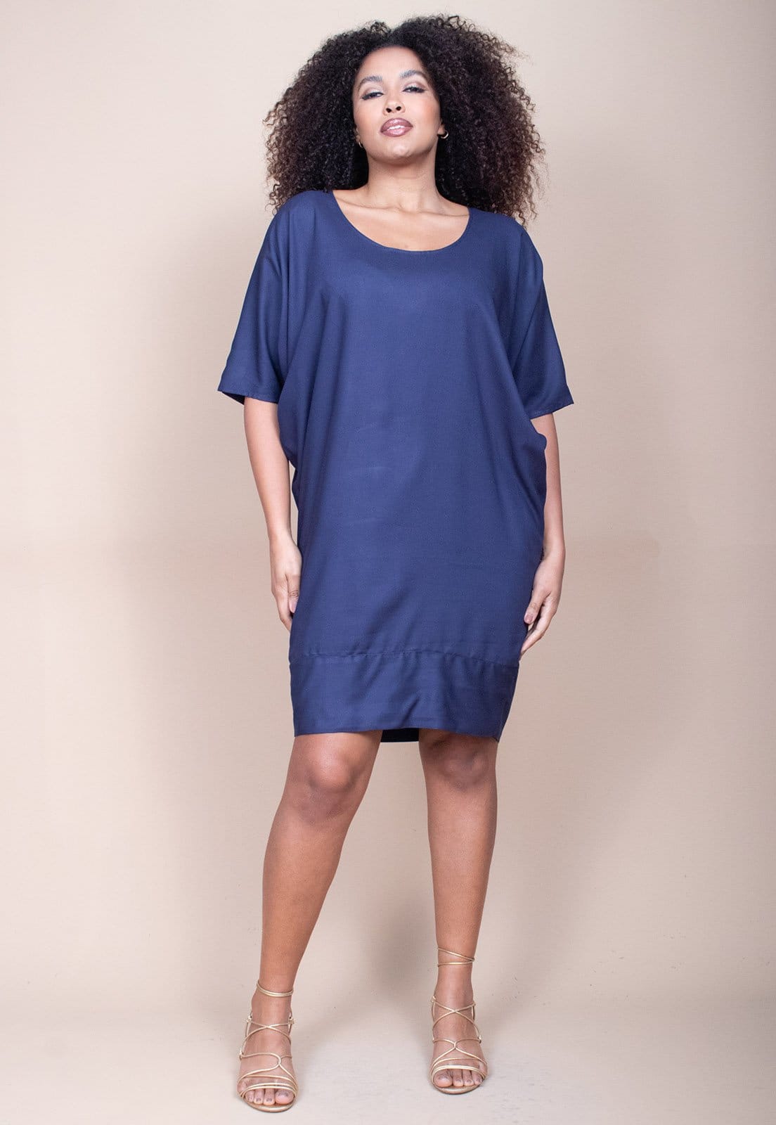 Vista 2 Vestido Cabanafree Curto Morcego Marinho Cabanafree azul