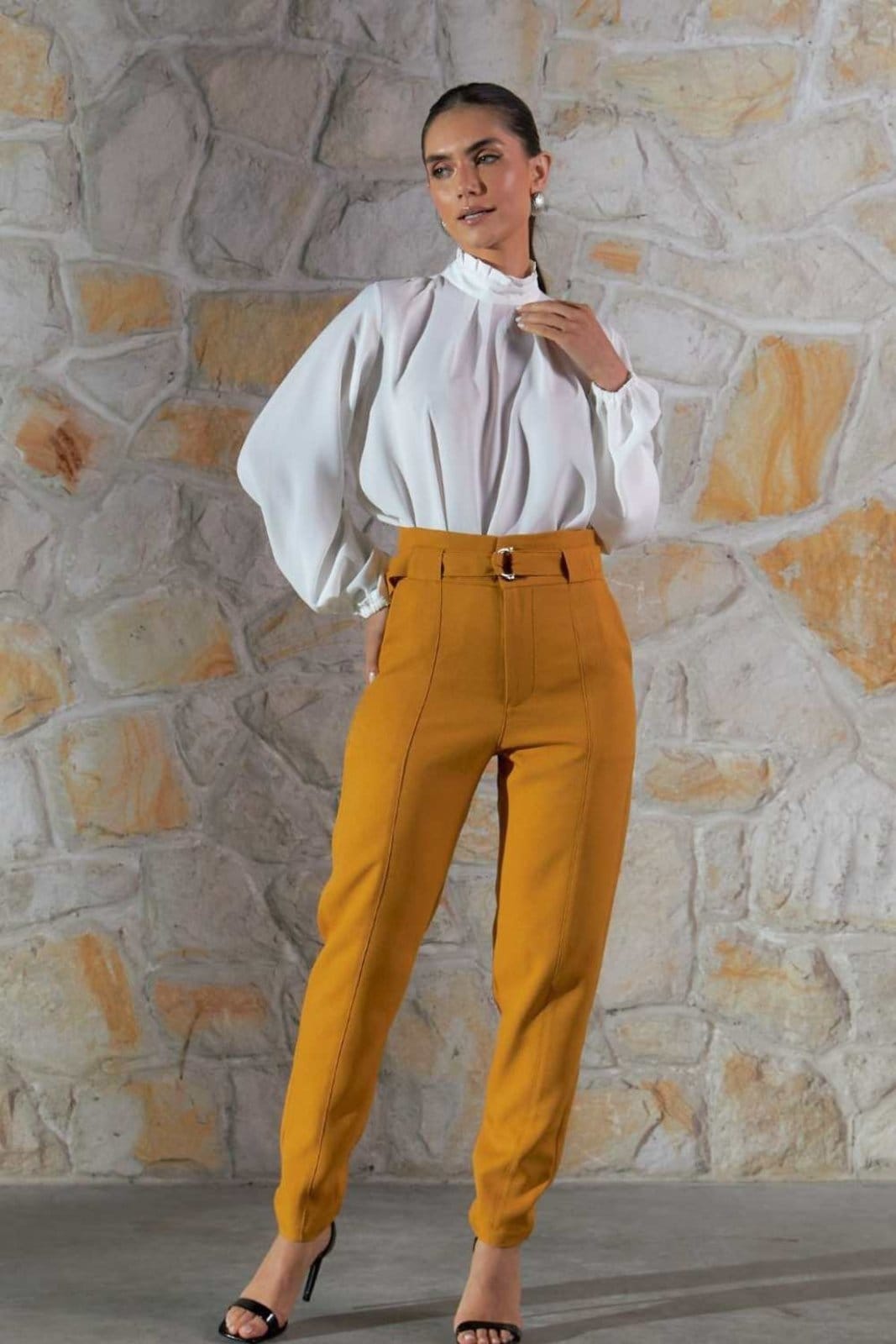 Calça Vanibele Alfaiataria Mostarda