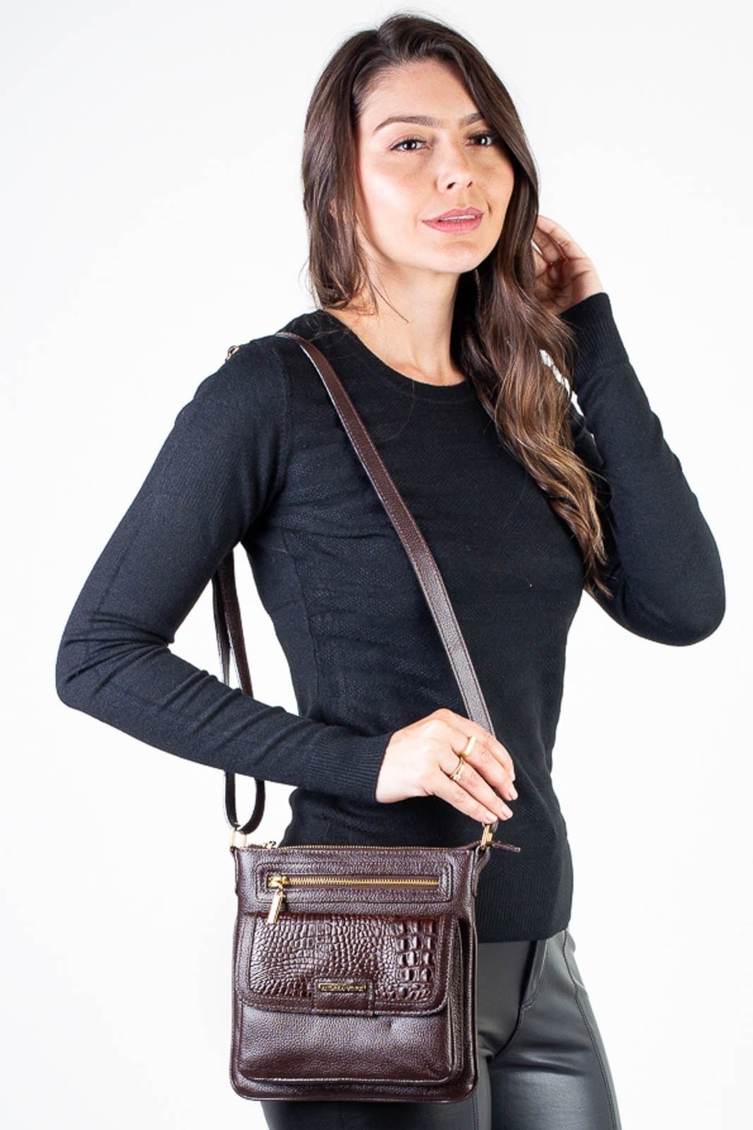 Bolsa pequena transversal em couro liso Emma - Café