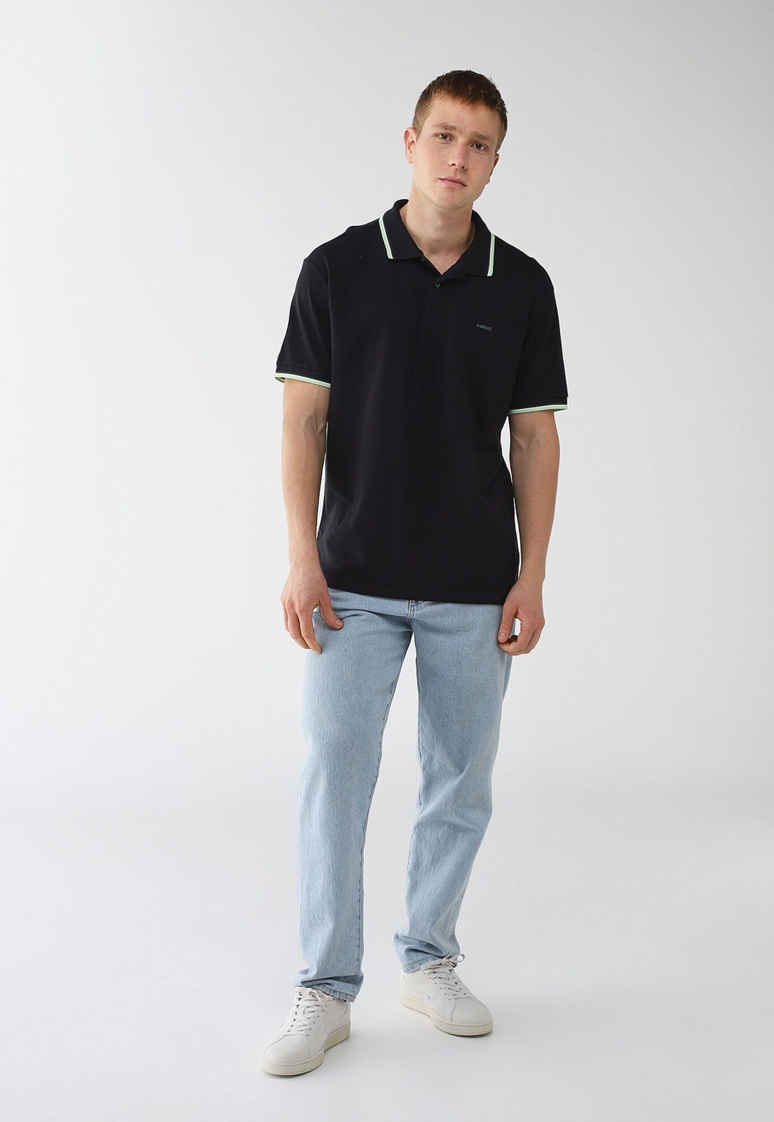 Vista 2 Camisa Polo Colcci Detalhe Contrastante Preta Colcci preto