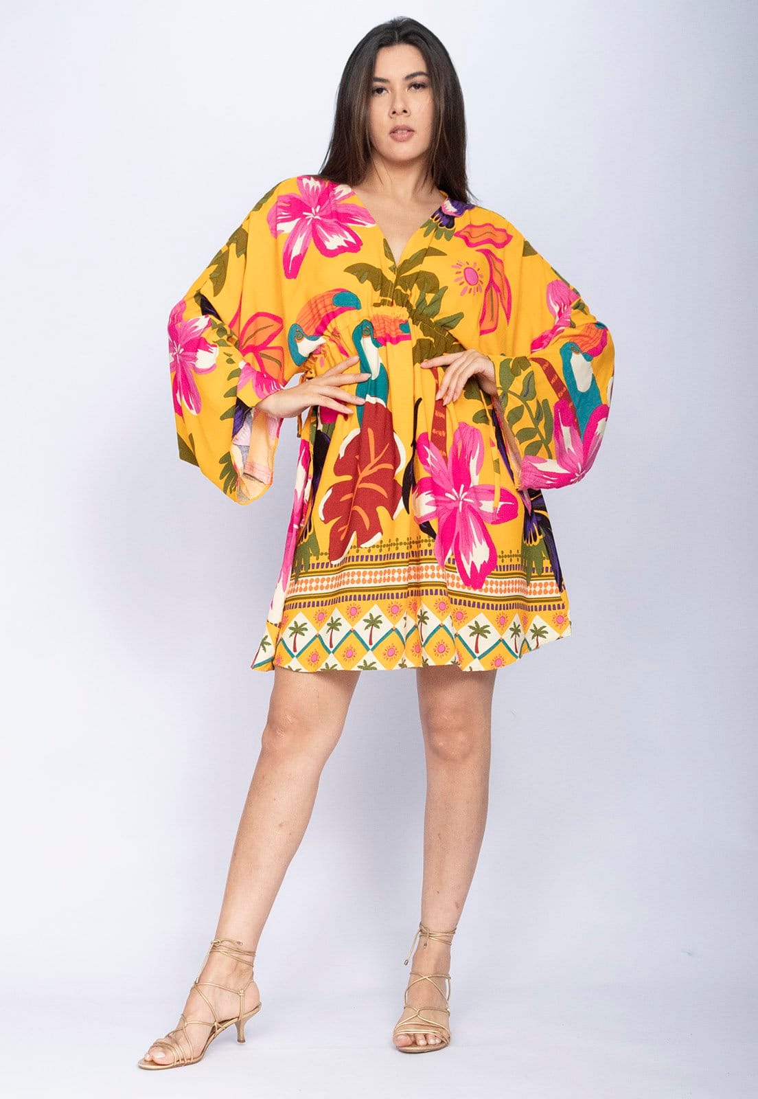 Vista 2 Vestido Amazônia Vital Curto Manga Ampla Estampa Tropis Amazonia Vital estampado/laranja