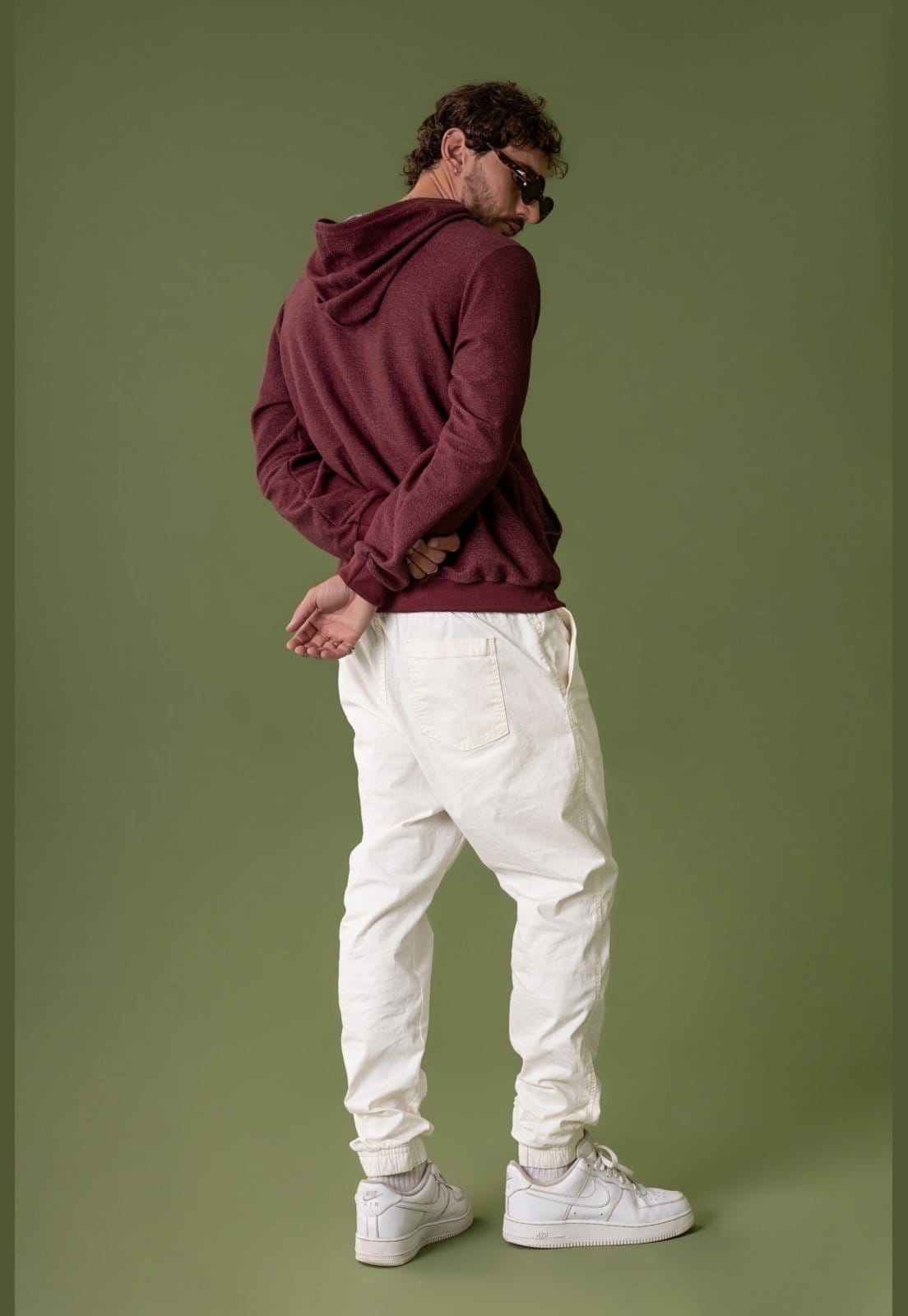 Vista 2 Blusão com Bolso Canguru em Moletom Masculino The Philippines The Philippines vermelho