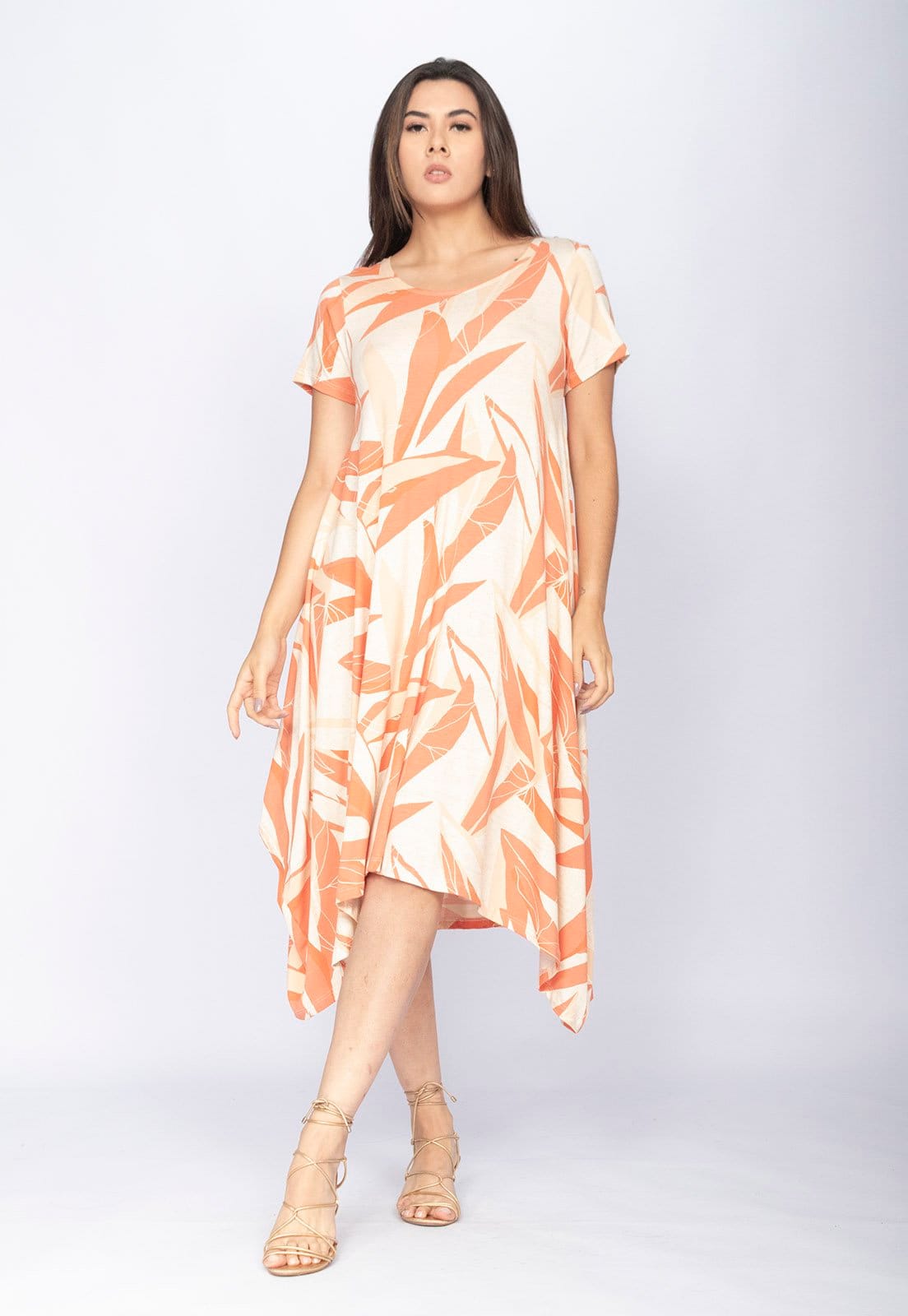 Vista principal Vestido CabanaFree Saruel Malha Manga Curta Estampa Selvagem Cabanafree estampado/laranja