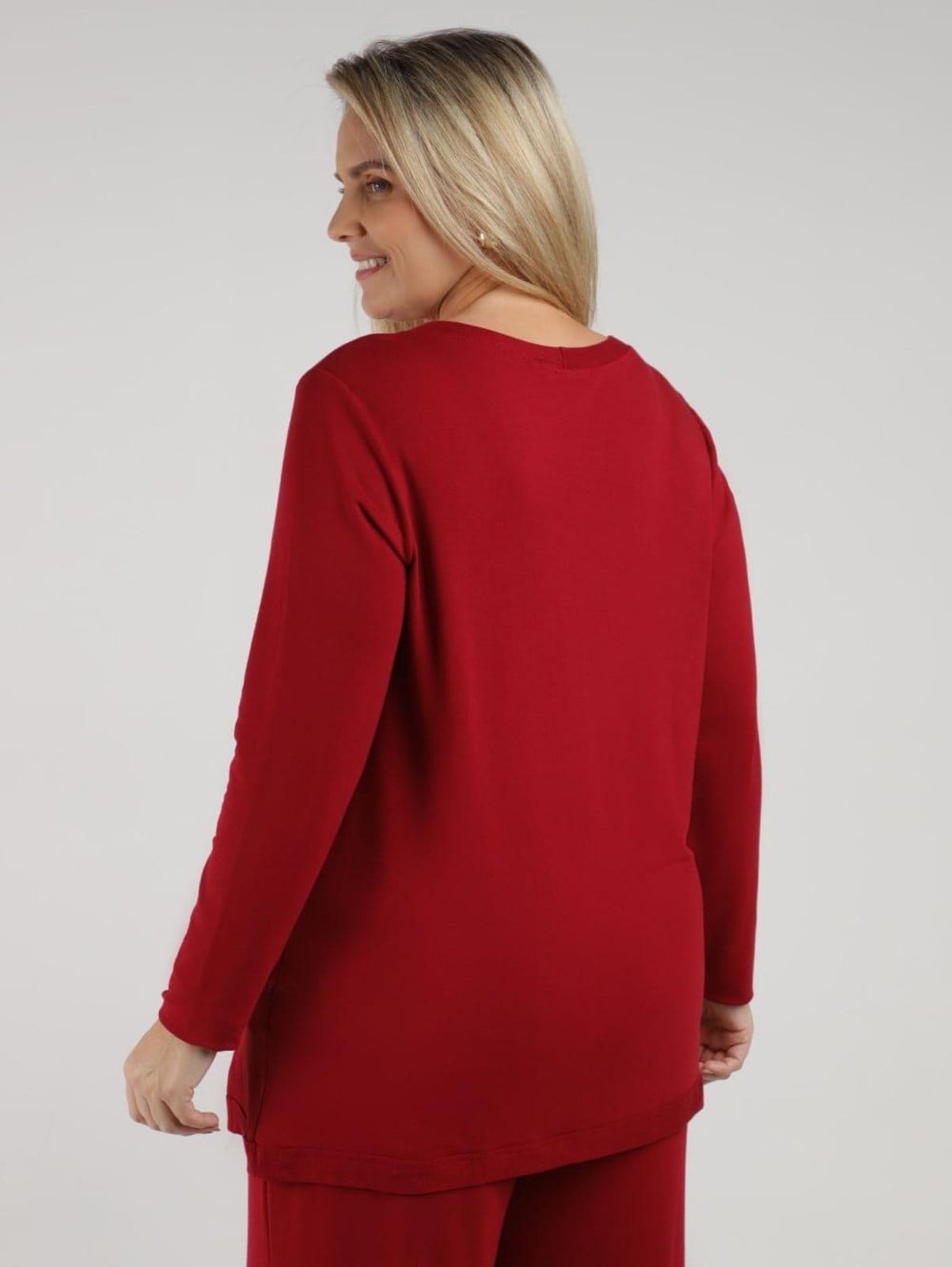 Vista 2 Moletom Mullet Plus Size Feminino VINHO Autentique roxo