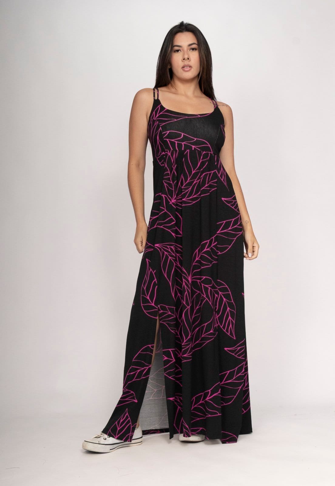 Vista principal Vestido CabanaFree Longo Jambo Malha Aberturas Aberturas Antúrios Lilás Cabanafree estampado