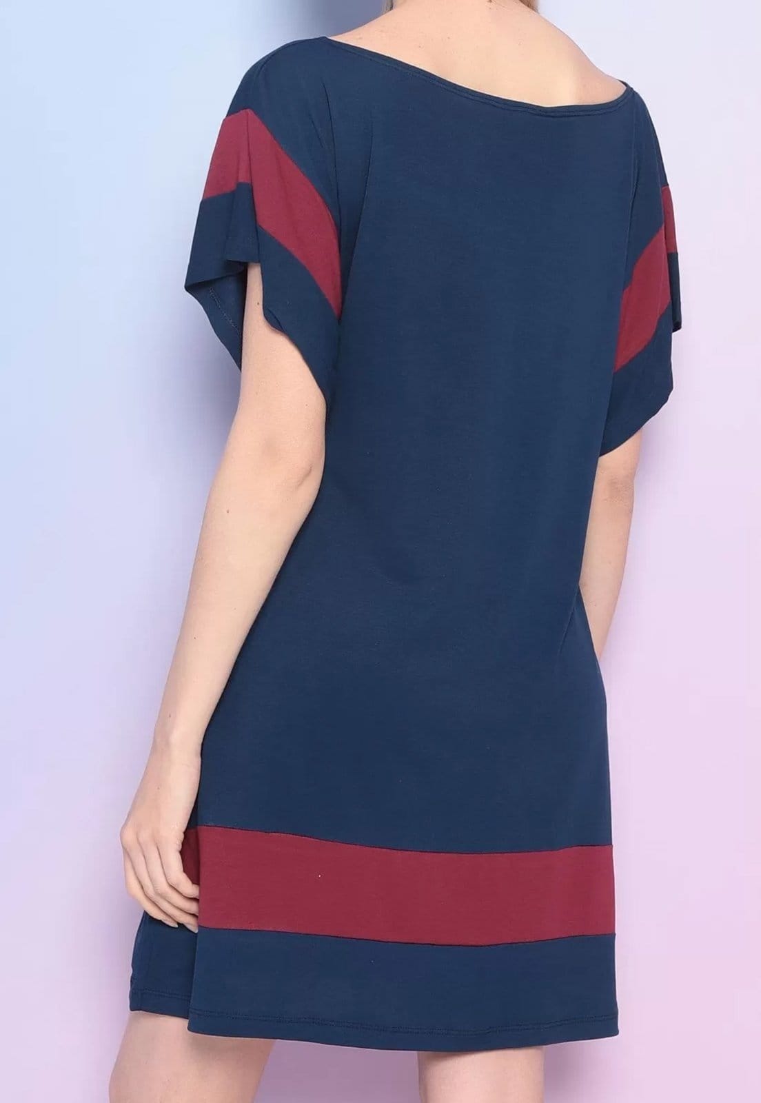 Vista 2 Vestido Viscolycra Maria Pae Marinho e Maria Paes vinho