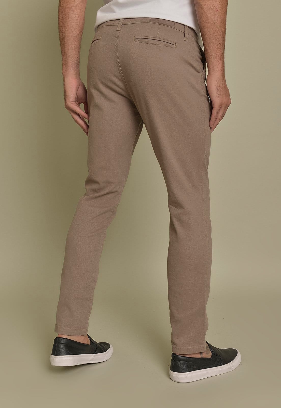 Vista 2 Calça Sport Fino Sarja Lemier Collection com Bolso-Faca Color Caqui Masculino Lemier Jeans cáqui/marrom caqui