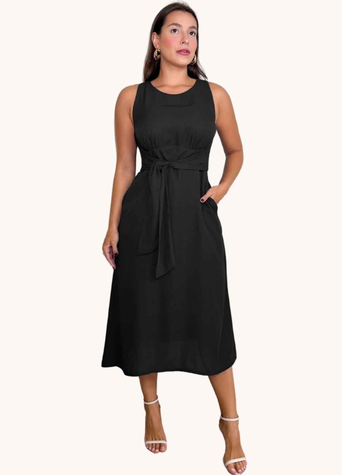 Vista principal VESTIDO MIDI COM FAIXA E BOLSO Art Livre preto